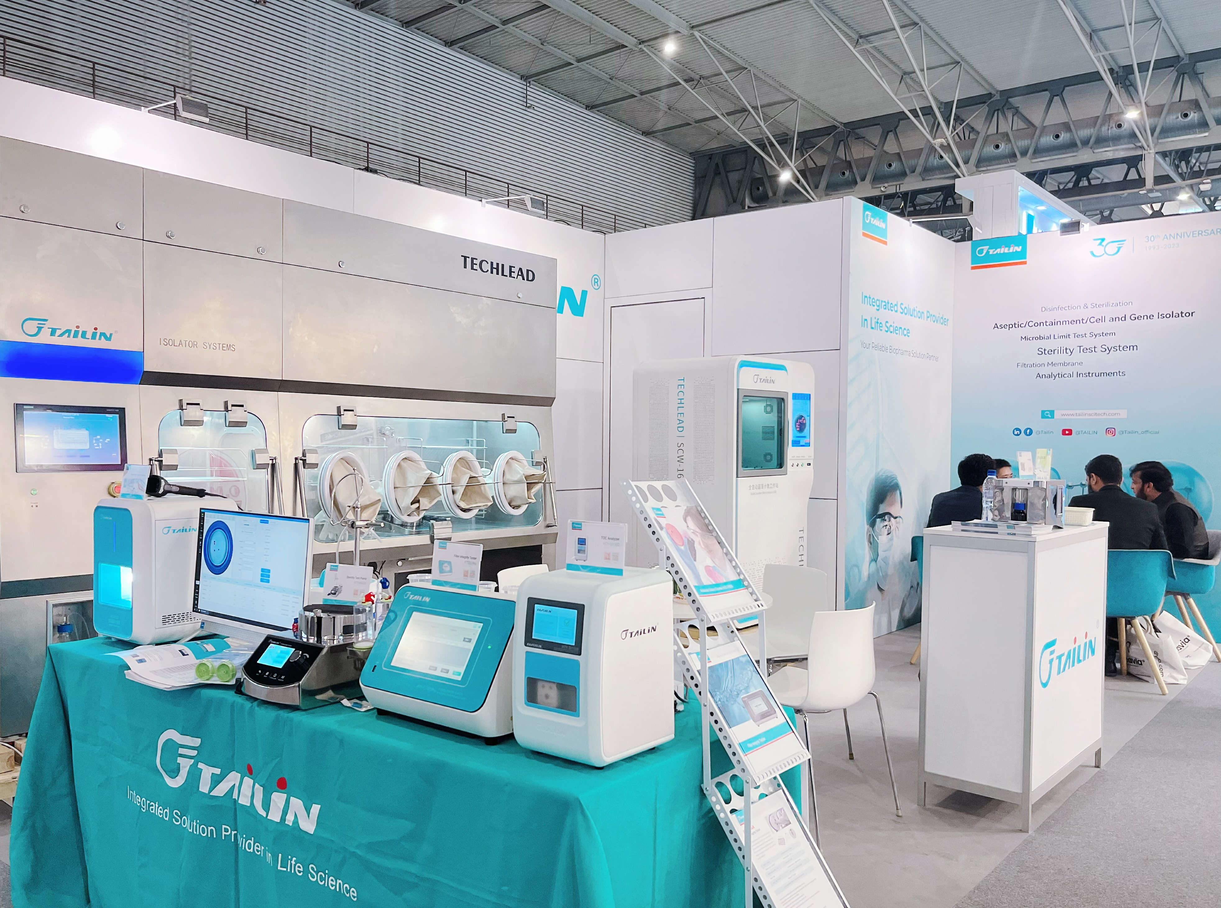 1698370525239687xIeC.jpg IMG_8412.HEIC.jpg