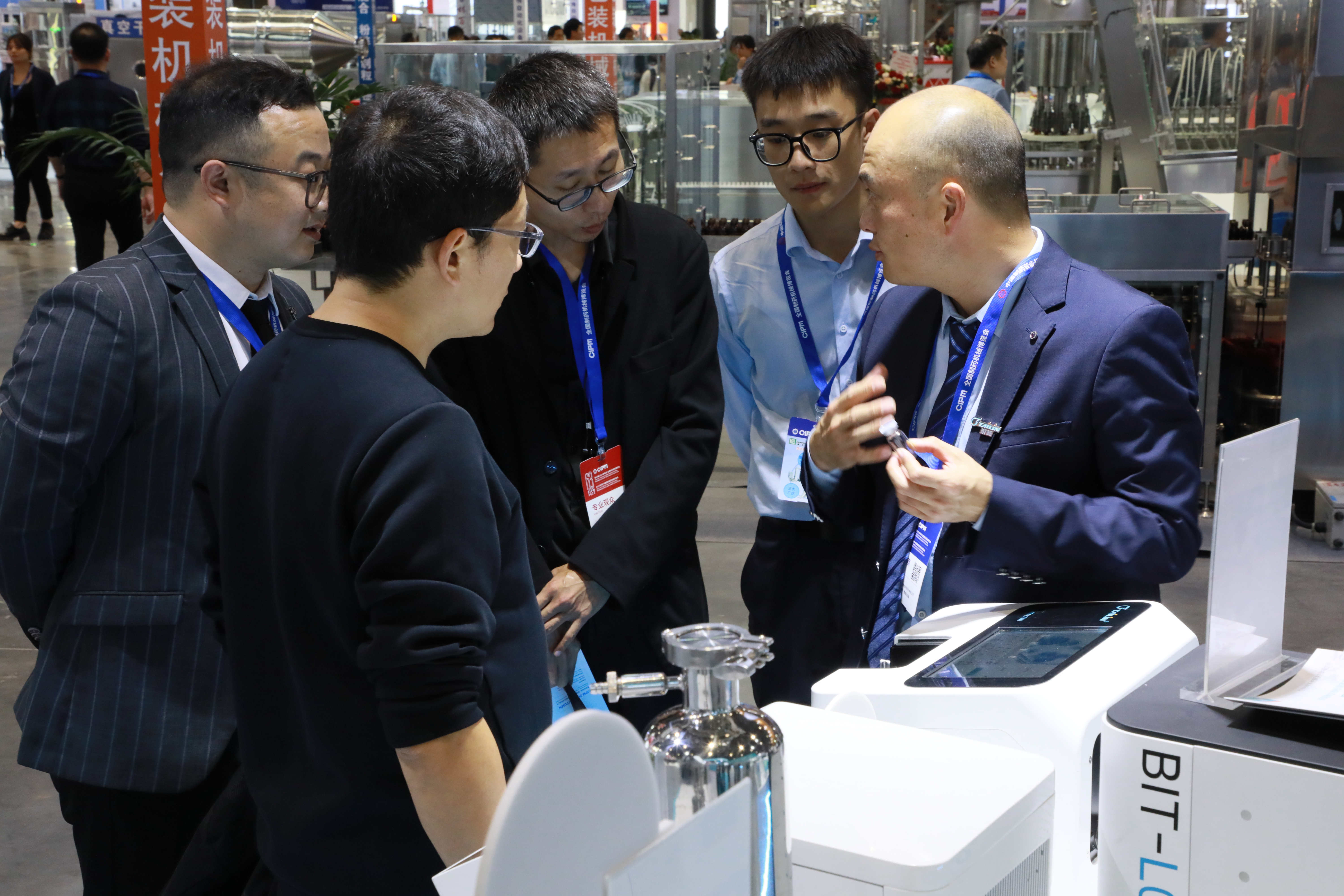 1699947930943110ufm3.jpg EF1A1357-opq636181321.jpg